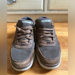 Skechers Rozier Santez Casual and Fashion Sneakers Men’s Size 8.5 Shoes